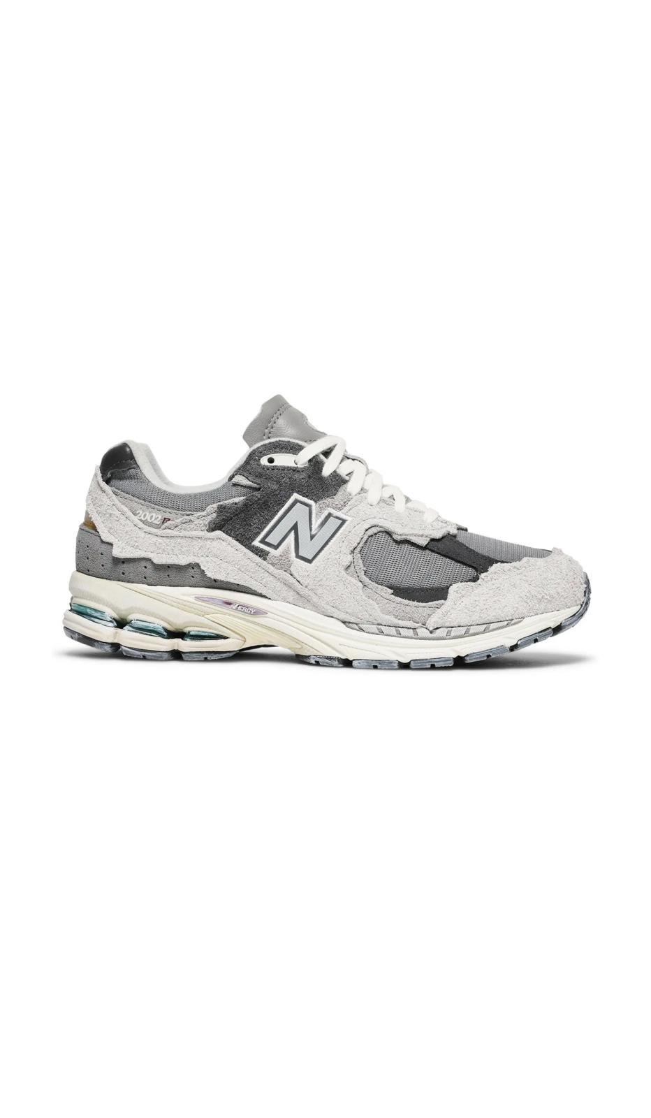 New Balance 2002r rain Cloud