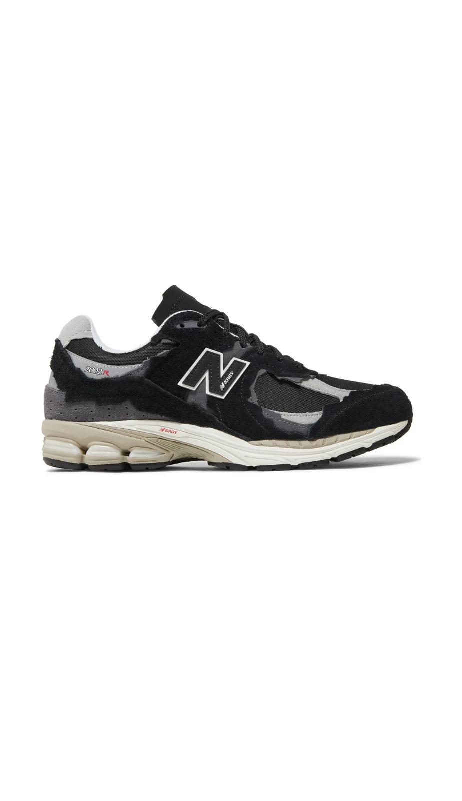 New Balance 2002r Black Grey