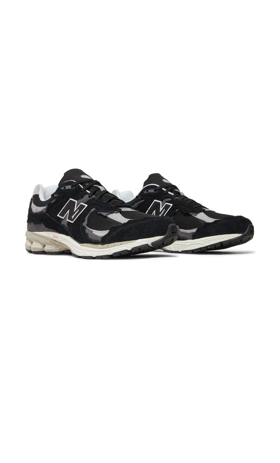 New Balance 2002r Black Grey